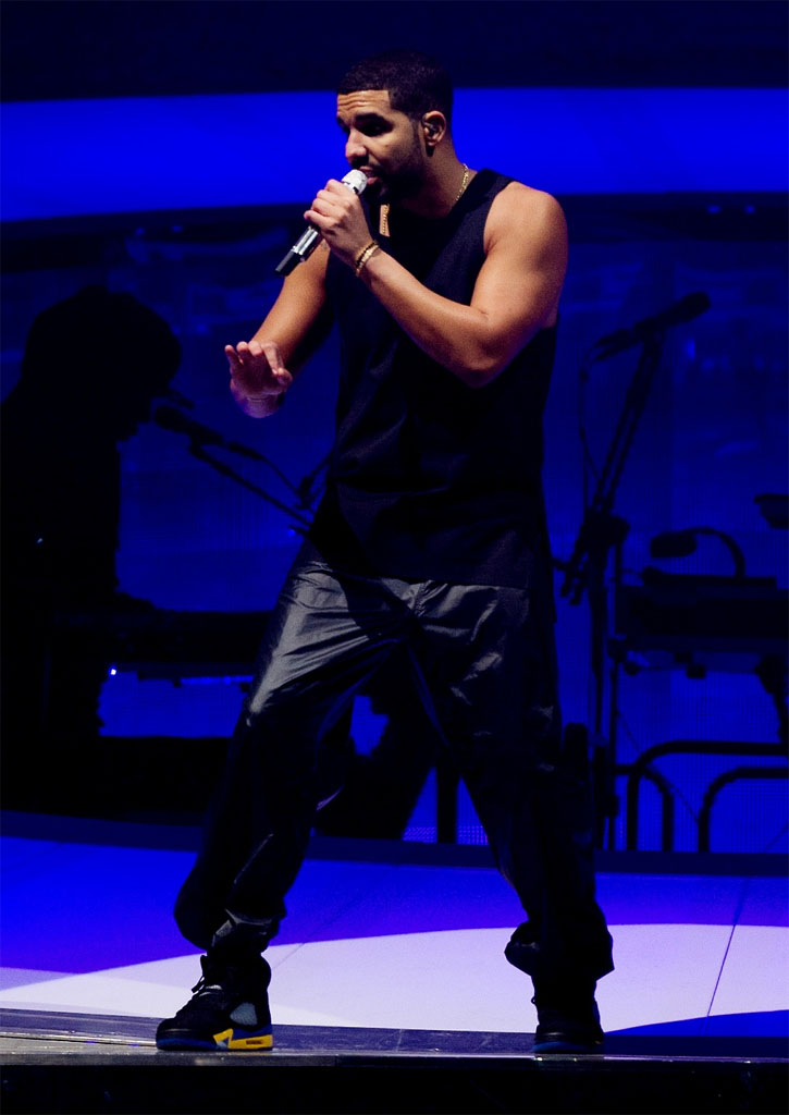 Drake wearing Air Jordan 5 Retro Shanghai