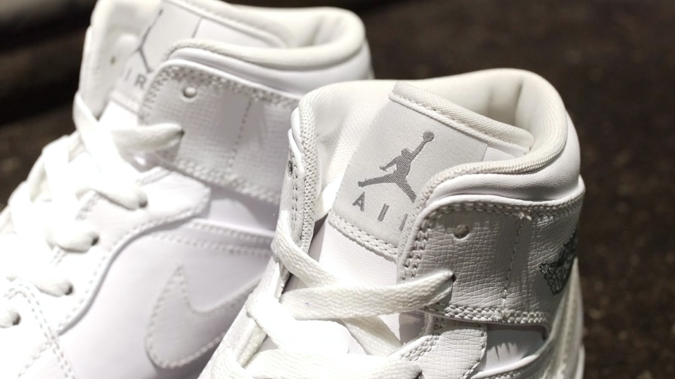 jordan 1 retro mid white