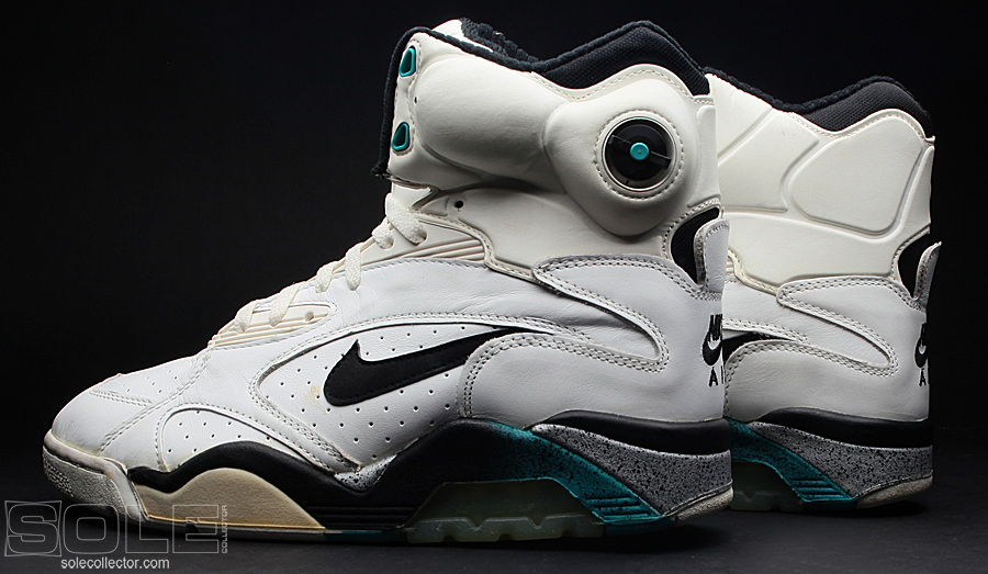 david robinson nike pump shoes