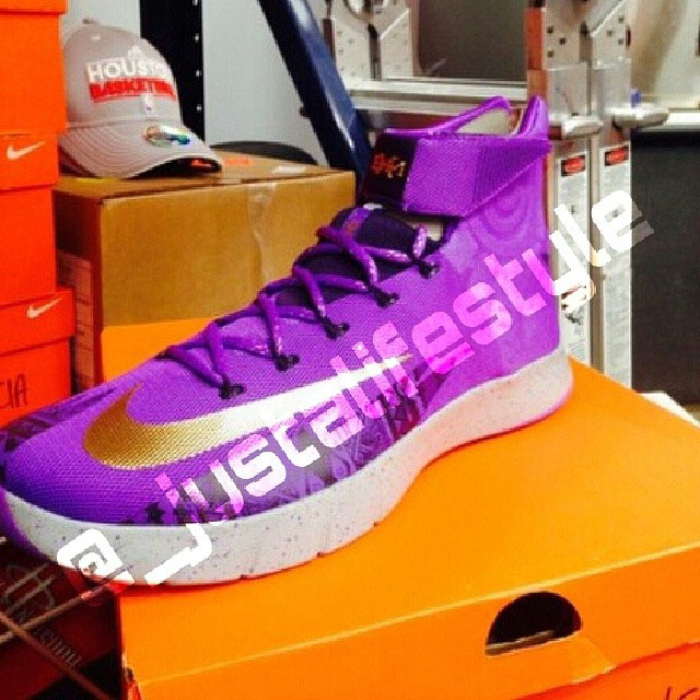 nike hyperrev purple