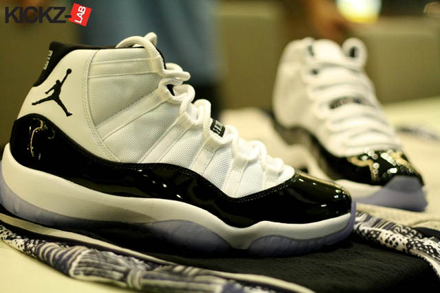 Air Jordan Retro 11 Concord 378037-107