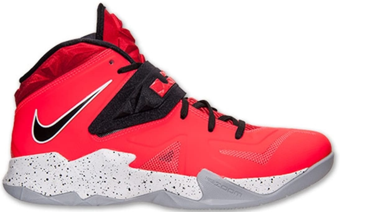 lebron soldier 7 black and red