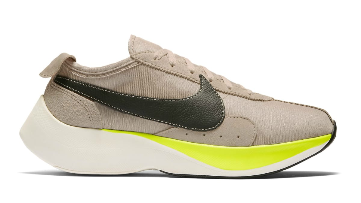 nike moon runner
