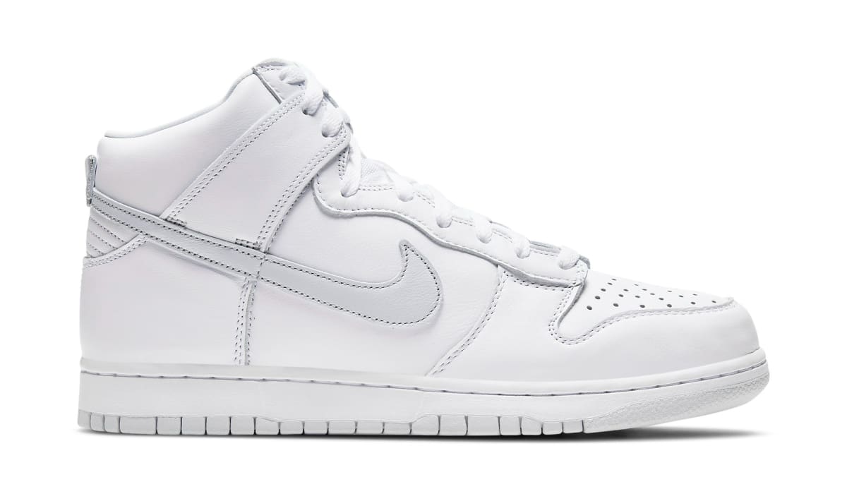 nike dunks platinum