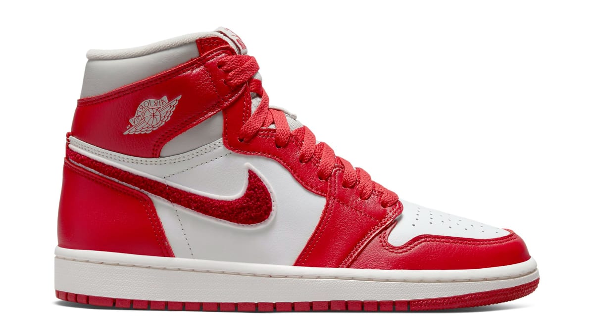 varsity red jordan 1