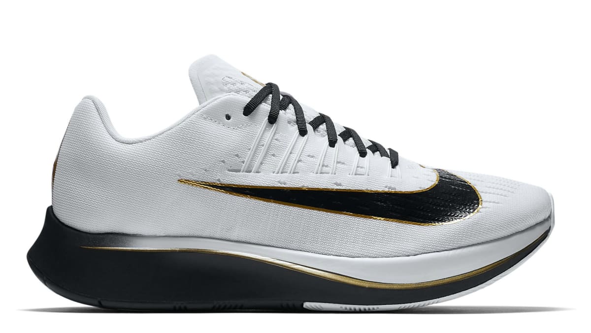 nike zoom fly mismatch