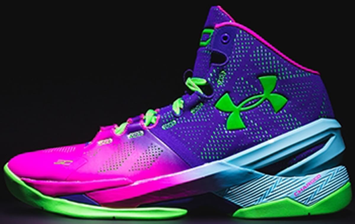 curry 2 men pink
