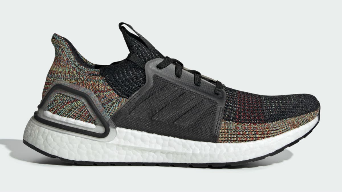 ultra boost 2019 dark pixel