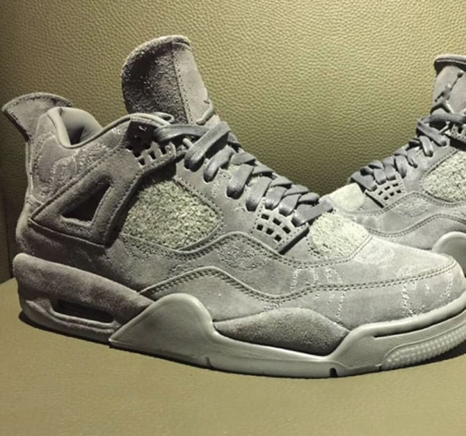 Kaws Jordan 4