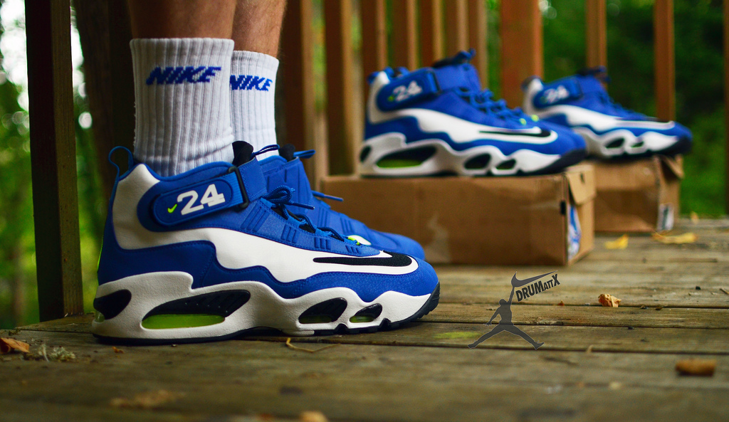 Size 4 - Nike Air Griffey Max 1 Volt 