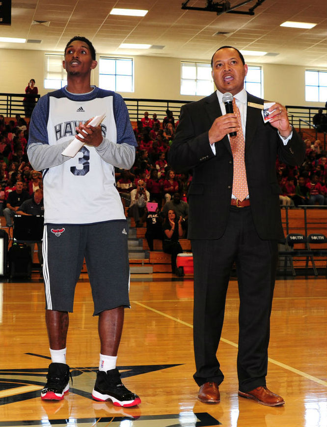 Lou Williams wearing Air Jordan XI 11 Black Red (1)