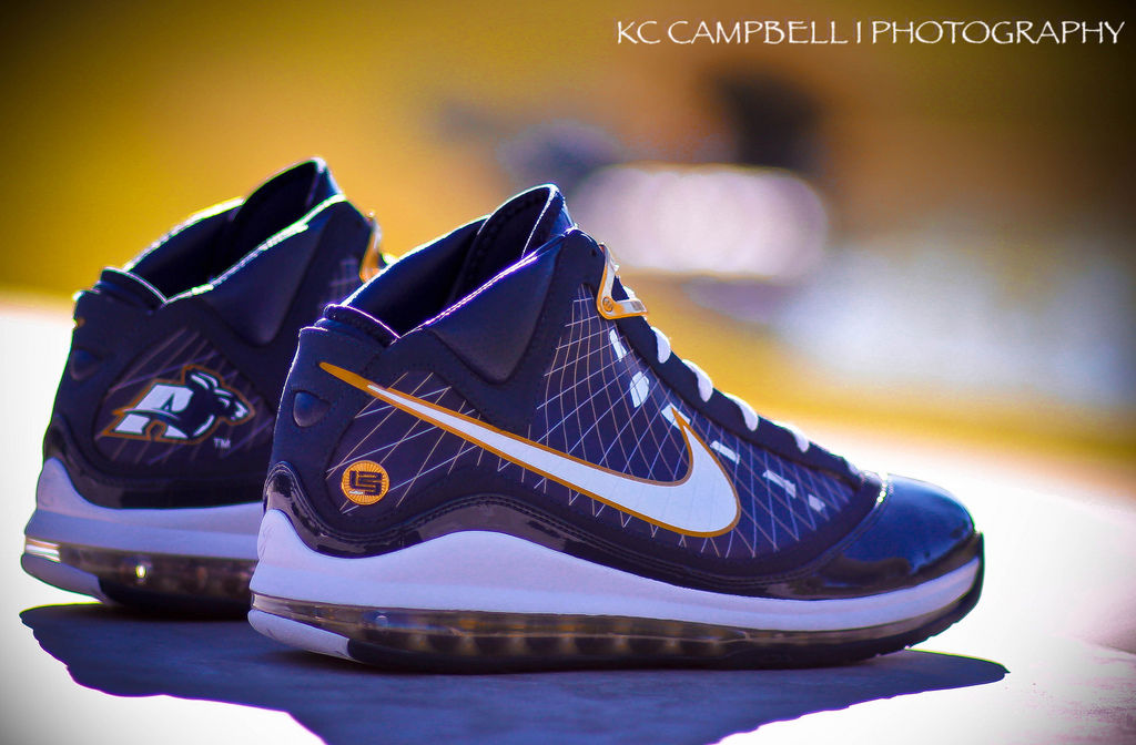 Spotlight // Pickups of the Week 12.29.12 - Nike LeBron VII Akron PE by KCbruins1919