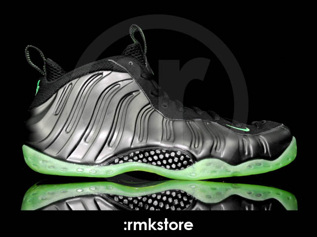 nike foamposite black and green