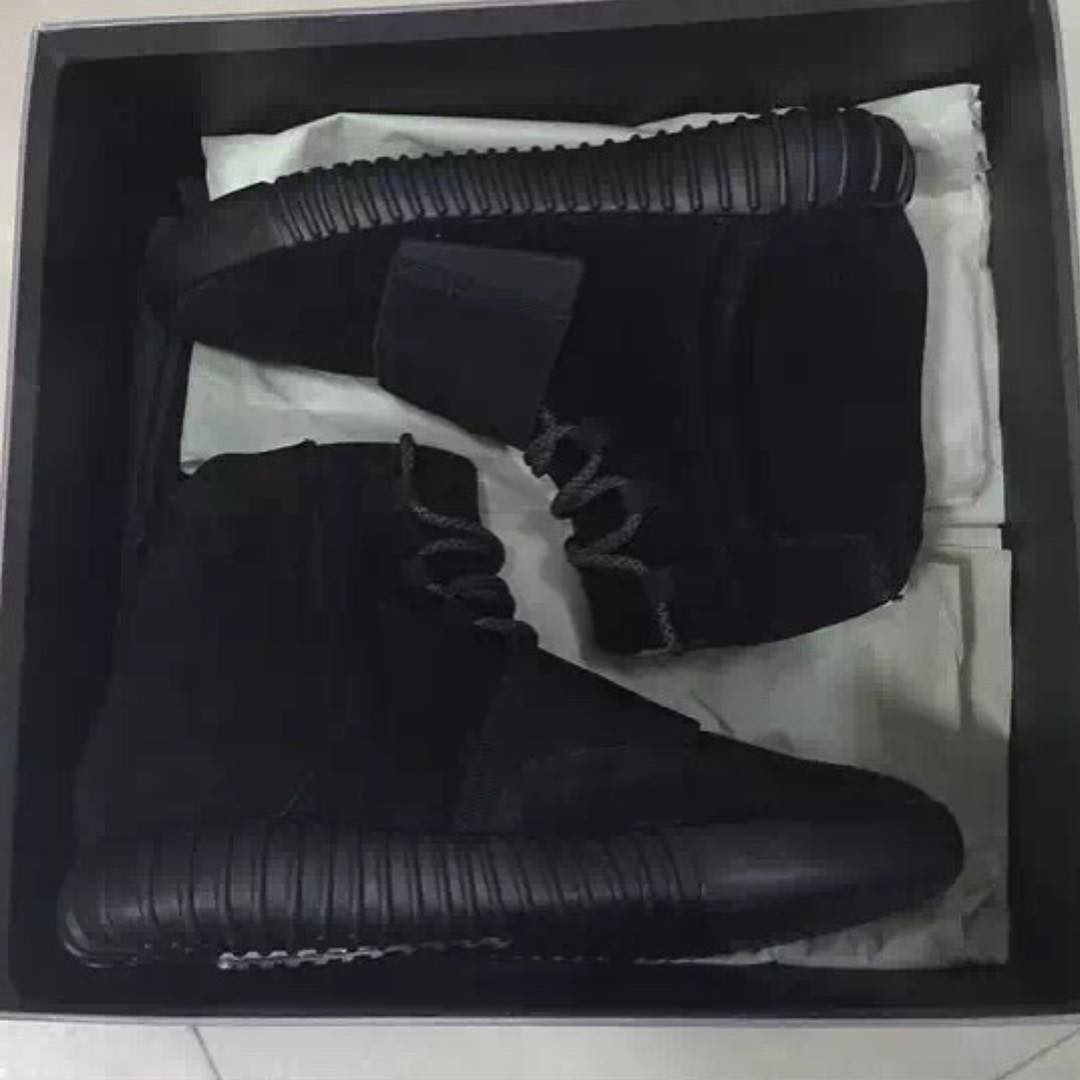 all black yeezy 750