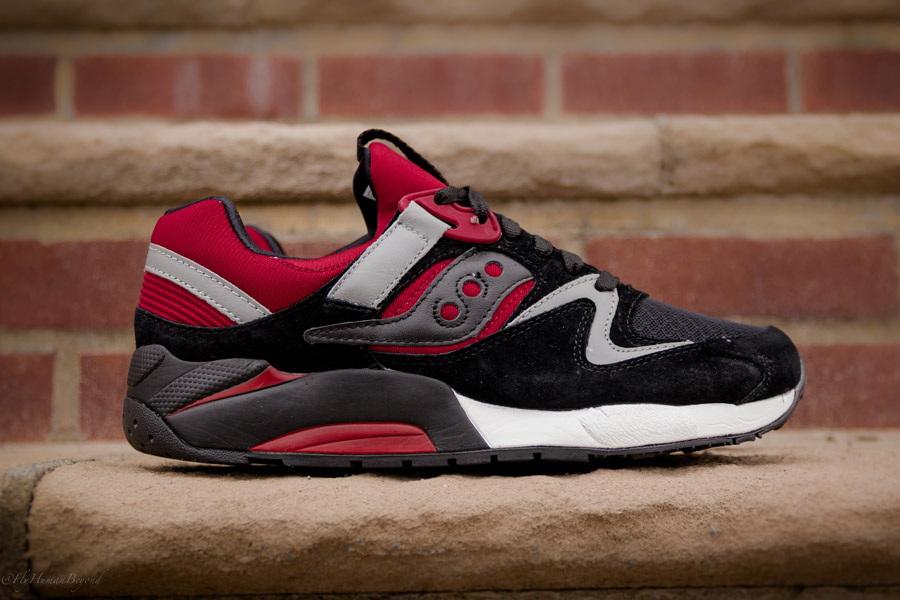 saucony black and red