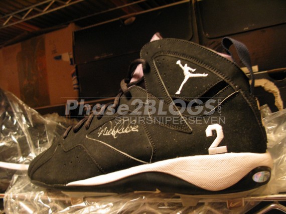 XX8 Days of Flight // Derek Jeter Wears Air Jordan XIV PE Cleats