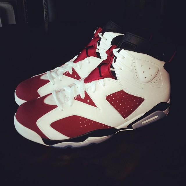 Warren Sapp Picks Up Air Jordan VI 6 Carmine