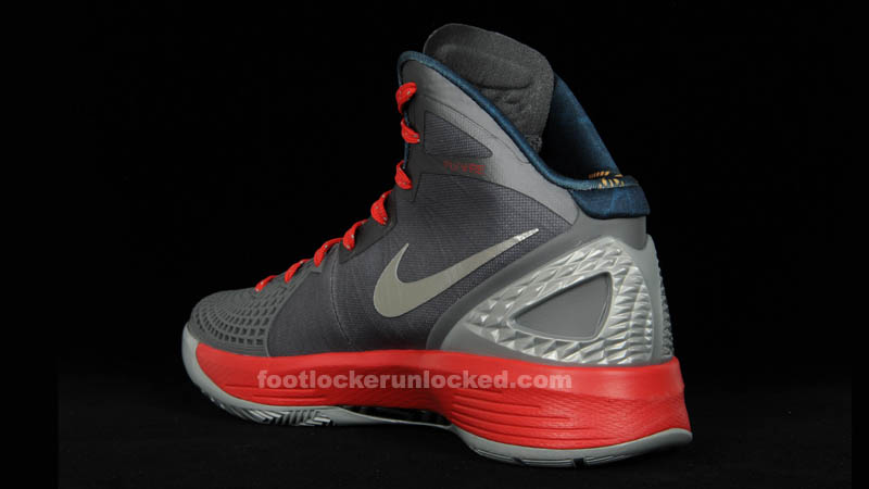 Nike Zoom Hyperdunk 2011 Supreme - The Blake Show 5