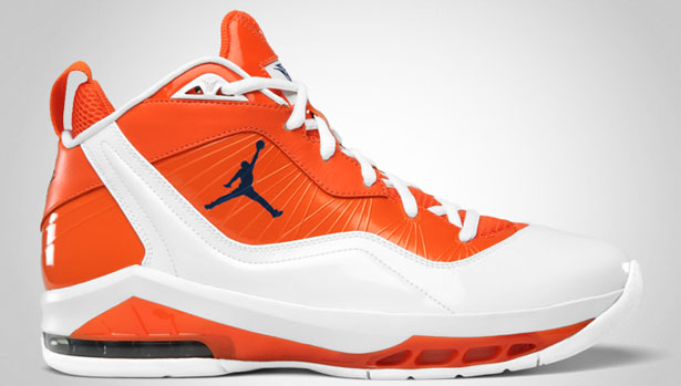 Carmelo Anthony wearing the Syracuse Utility Jordan Melo M8 via the  College Collection