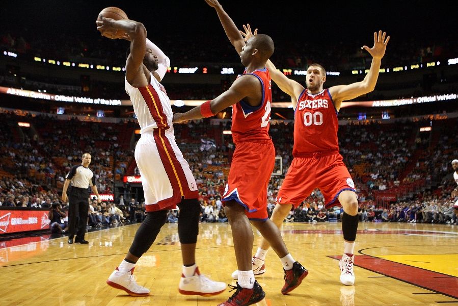 Sneaker Watch: Dwyane Wade Air Jordan 2011 'Home' PE - White/Red/Yellow