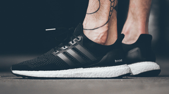 adidas ultra boost black black white