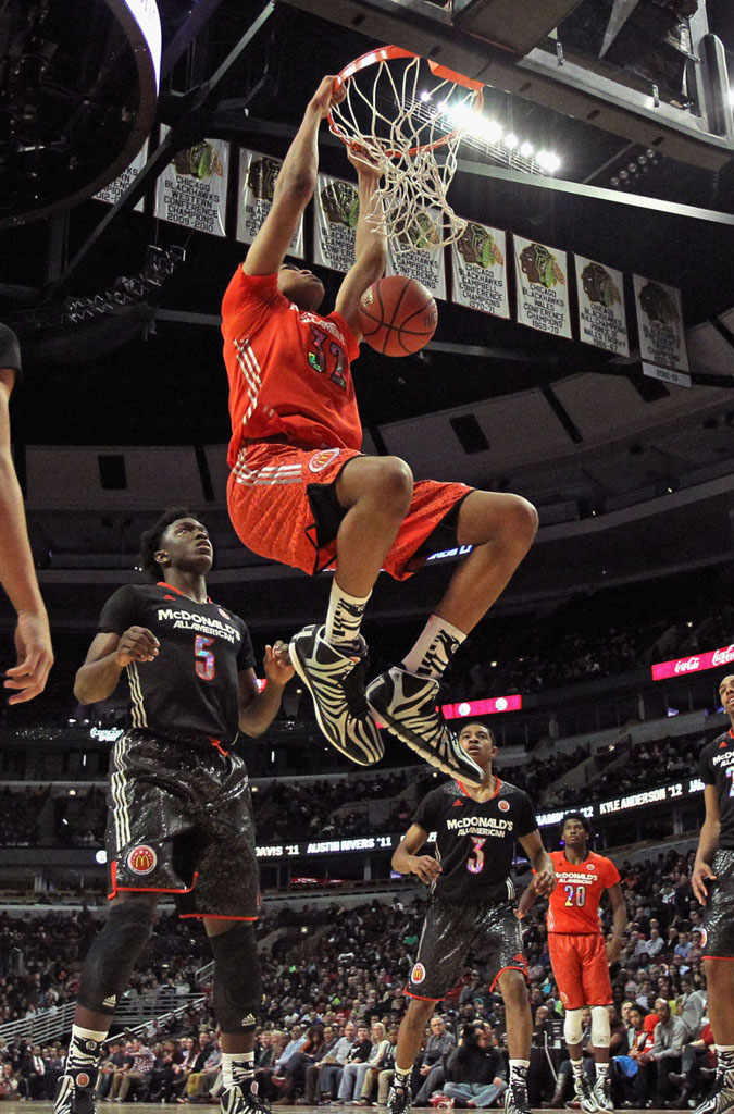 Karl Anthony Towns wearing adidas D Rose 4.5