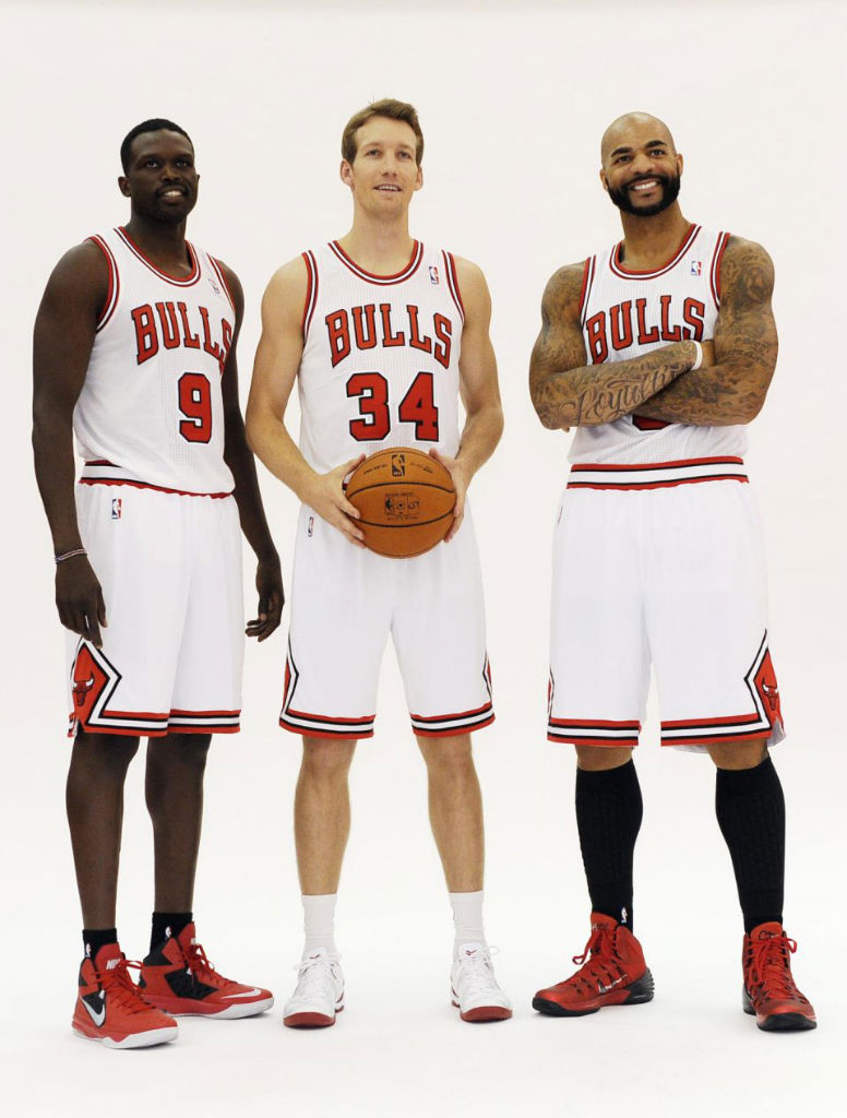 Luol Deng wearing Nike Air Max Body U; Mike Dunleavy wearing Nike Kobe 8 System; Carlos Boozer wearing Nike Hyperdunk 2013 PE