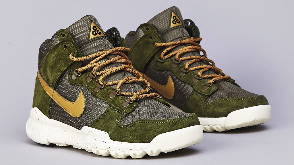 nike acg boots olive green