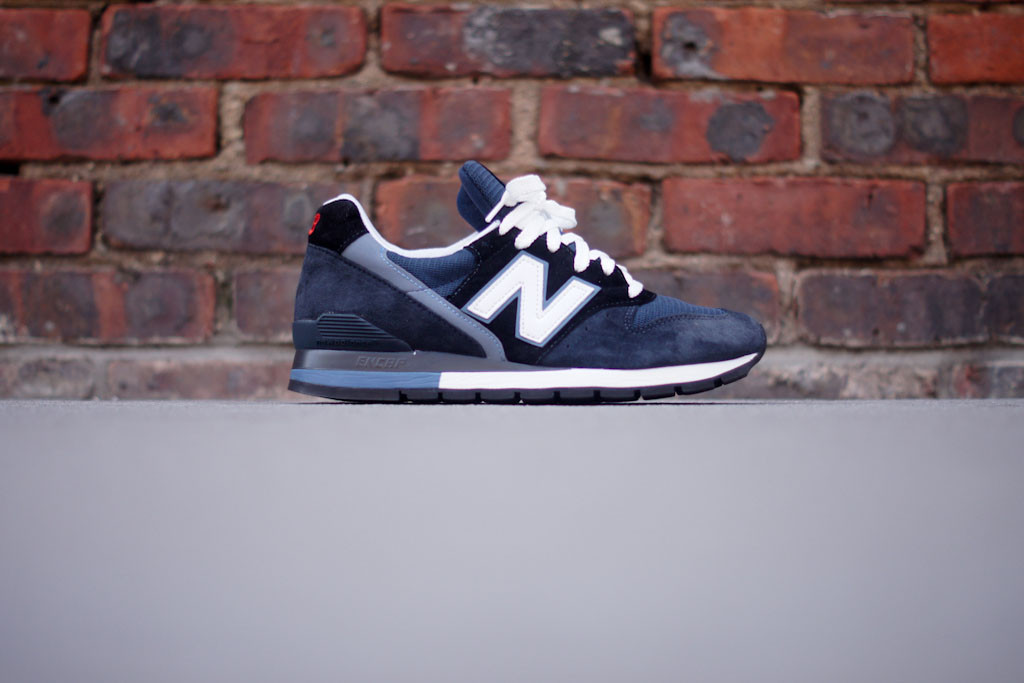 new balance 996 mid