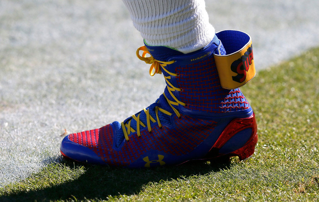 Under armour highlight cleats 2024 superman