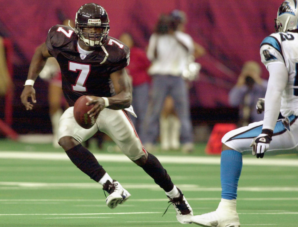 Michael Vick Wears Air Jordan XVII In 