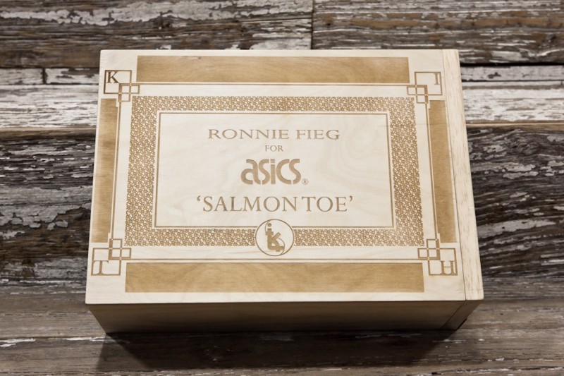 Ronnie Fieg x ASICS GEL-LYTE III - "Salmon Toe" Collector's Set