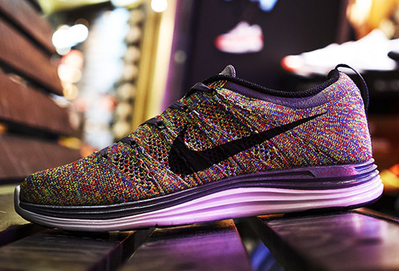 Nike flyknit store one multicolor