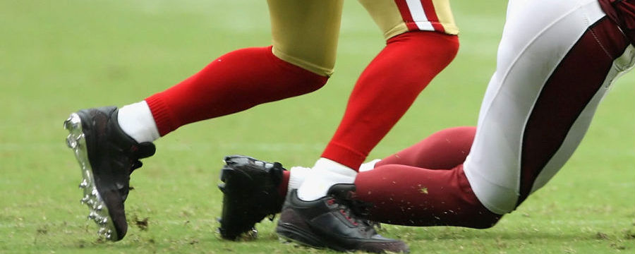 Dre Bly Wearing Air Jordan III 3 49ers PE Cleats (2)