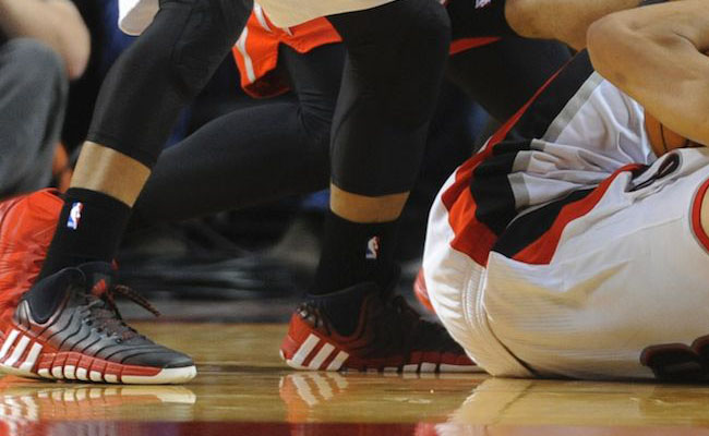 Damian Lillard Ends Series with Game-Winning Three in adidas Crazyquick 2 (6)