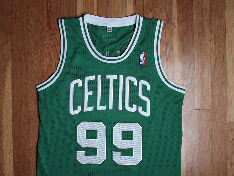 darko milicic jersey