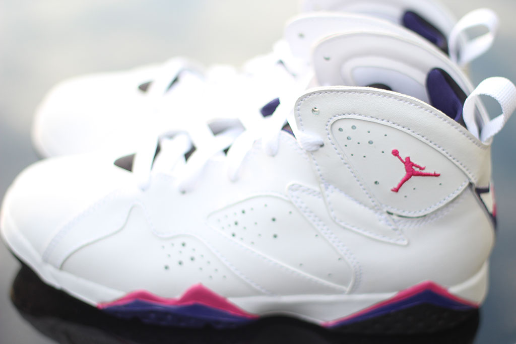 Jordan 7 white blue on sale pink