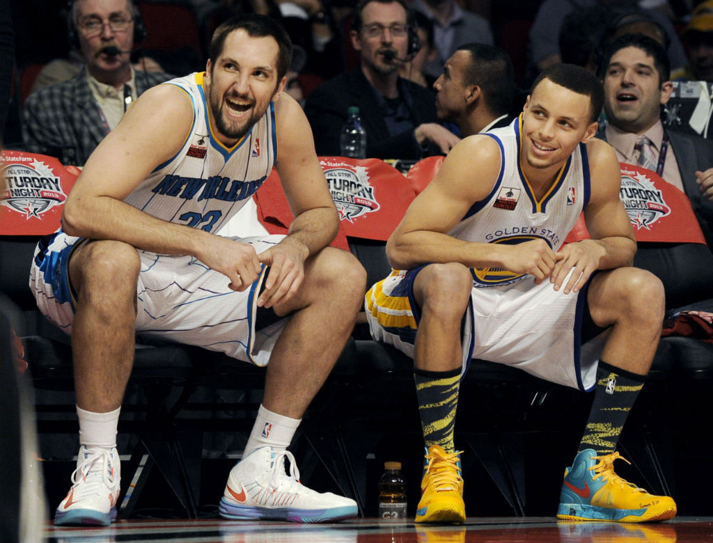 Ryan Anderson wearing Nike Lunar Hyperdunk 2012 PE; Stephen Curry wearing Nike Zoom Hyperfuse 2012 PE