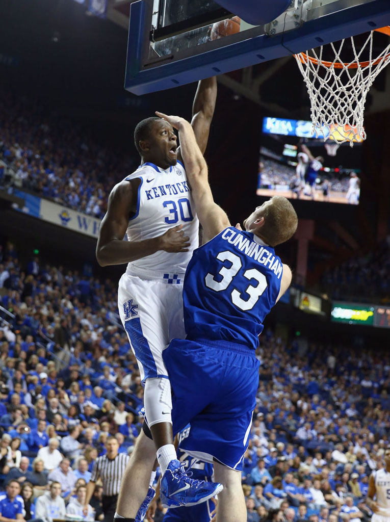 Julius Randle Makes Kentucky Debut in Nike LeBron 11 PE (1)