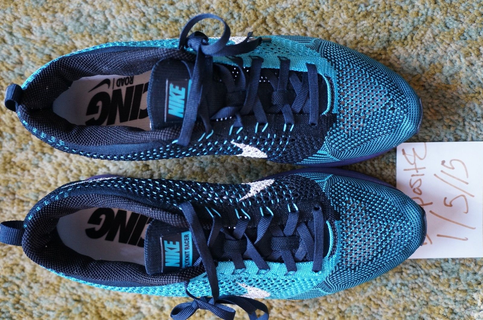 Nike zoom streak 2025 5 vs flyknit racer