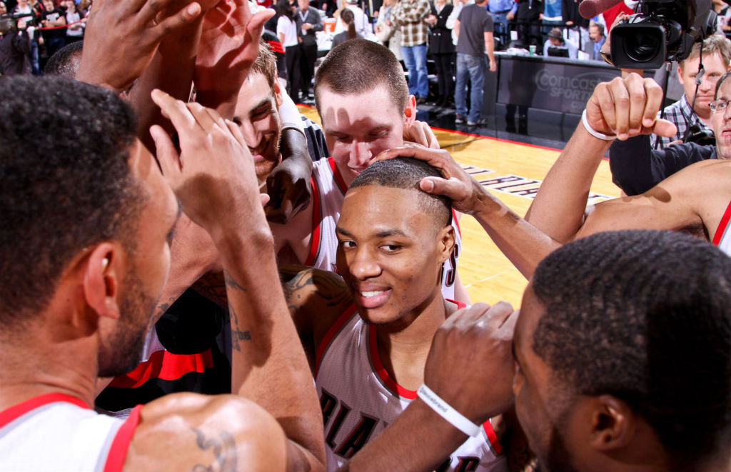 Damian Lillard Hits Game Winner in adidas Rose 773 (8)