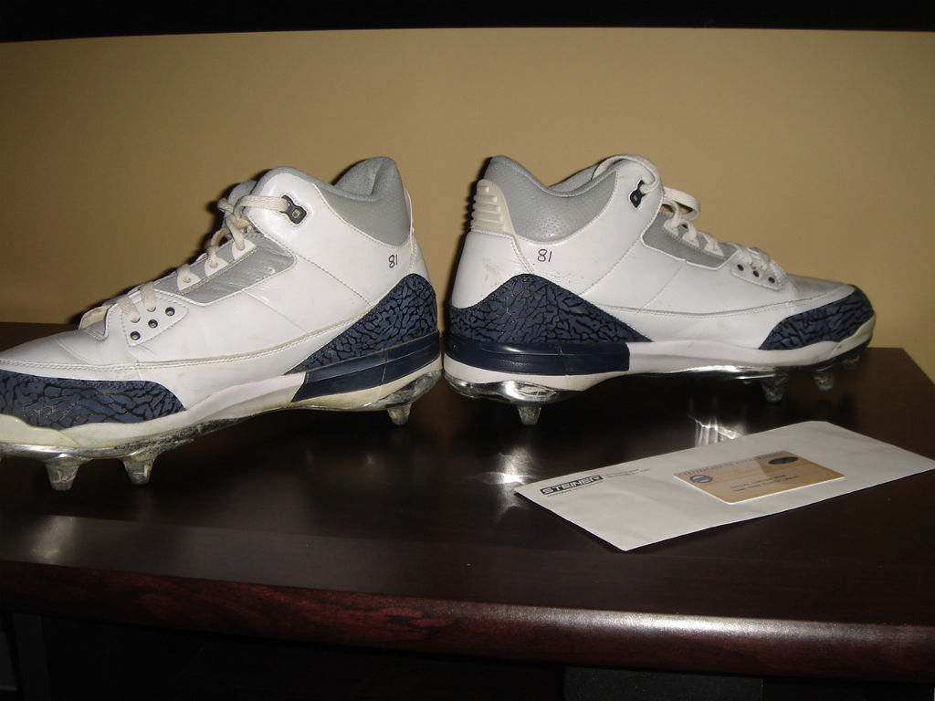 Air Jordan III 3 - Terrell Owens Dallas Cowboys PE Cleats (4)