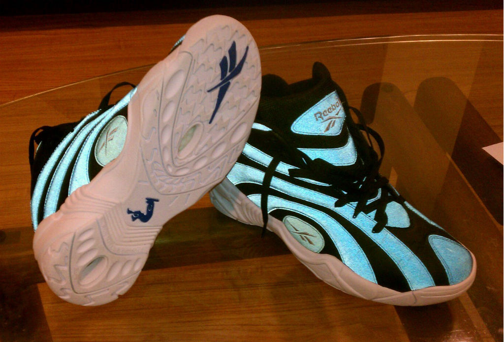 Reebok Shaqnosis Black Blue Reflective Sample V51848 (2)