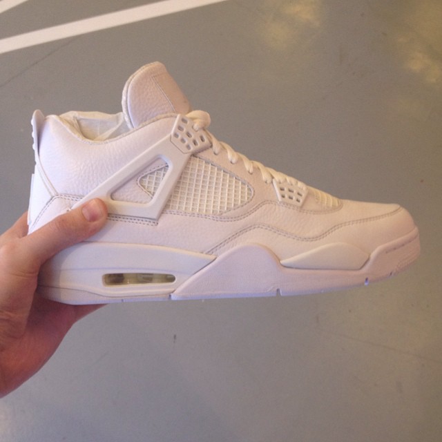 Air Jordan IV 4 All-White Sample