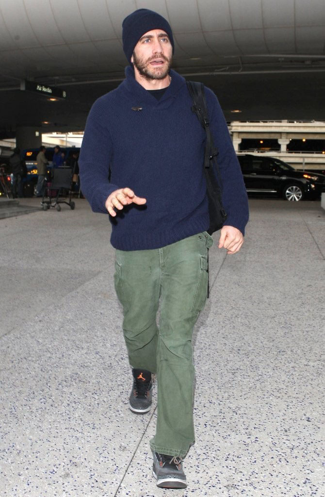 Jake Gyllenhaal wearing Air Jordan 3 Fear Pack