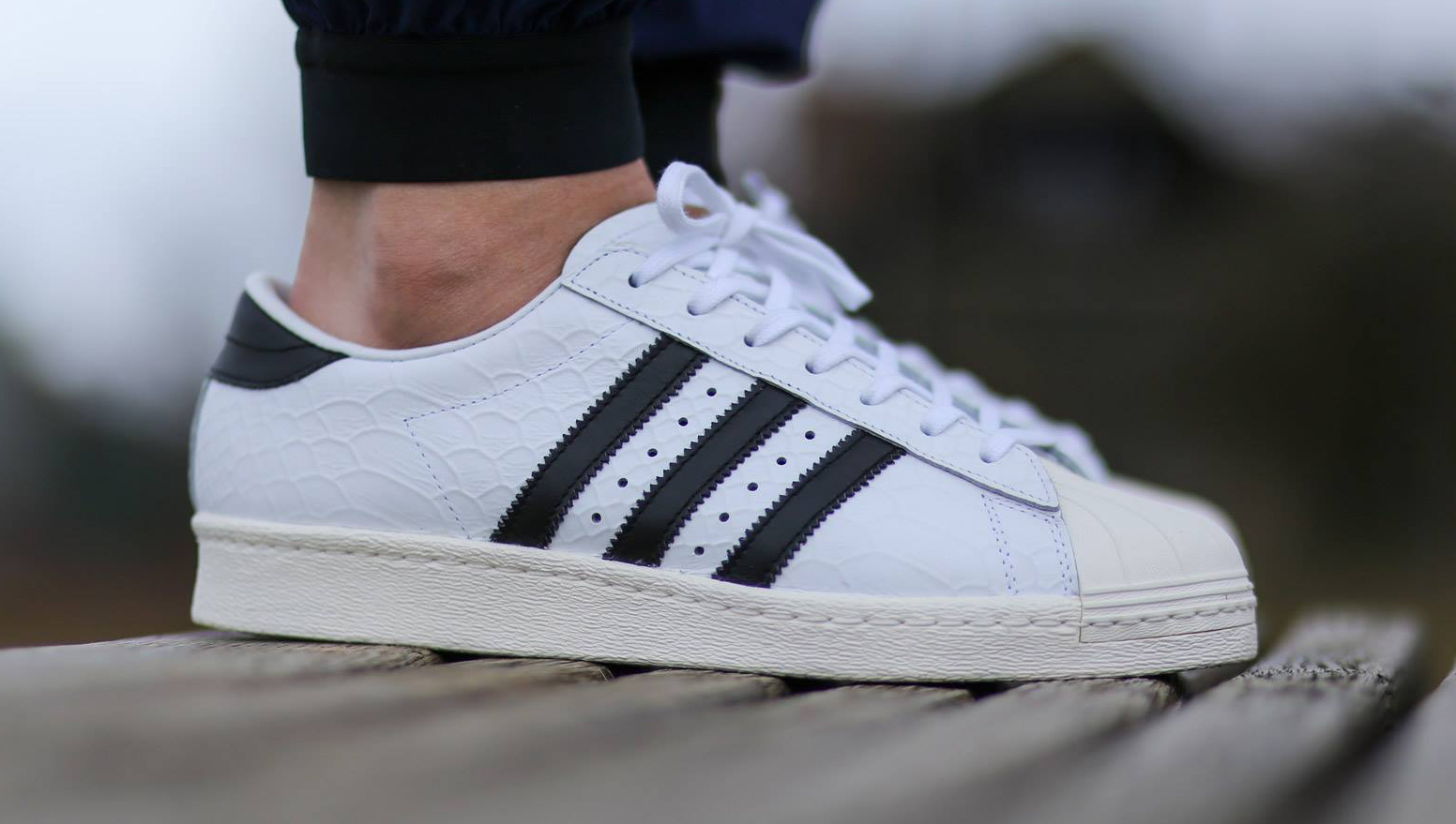 Sociología guardarropa Cuota de admisión adidas Superstars Get Super Scaled | Sole Collector