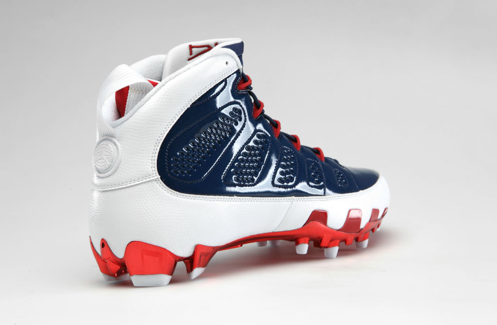 jordan retro 9 cleats