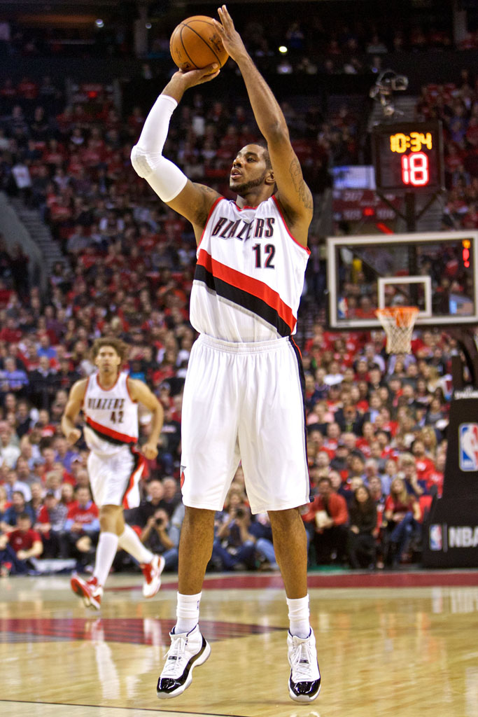 LaMarcus Aldridge wearing Air Jordan XI 11 Concord