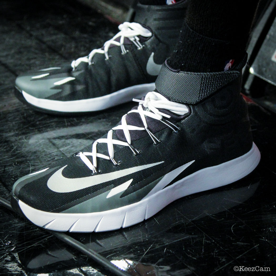 Austin Daye wearing Nike Zoom HyperRev