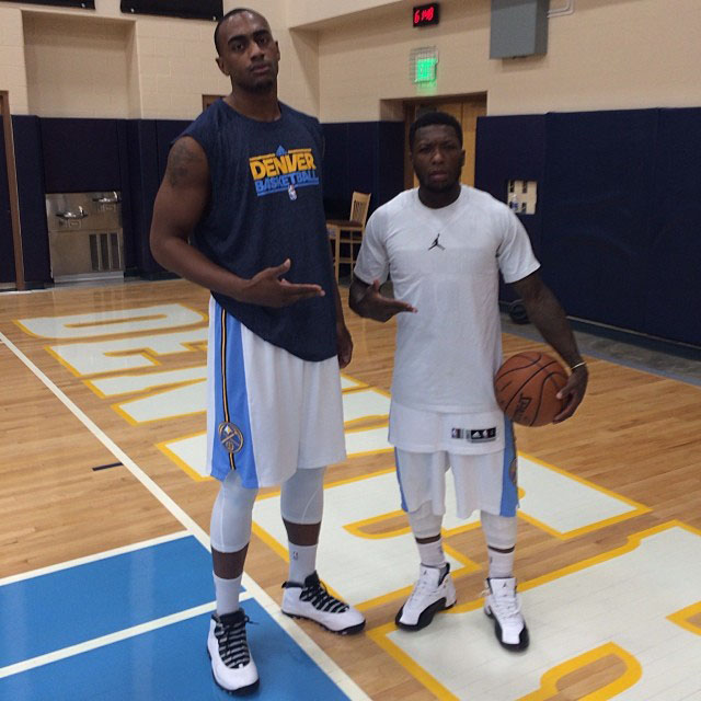 Nate Robinson wearing Air Jordan 12 Taxi; Darrell Arthur wearing Air Jordan 10 Steel